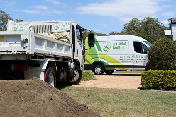 Gold Coast Bulk Landscape Supplies Undeturf Soil Soil delivery Landscaping Landscaper Garden Soil PGA Sand